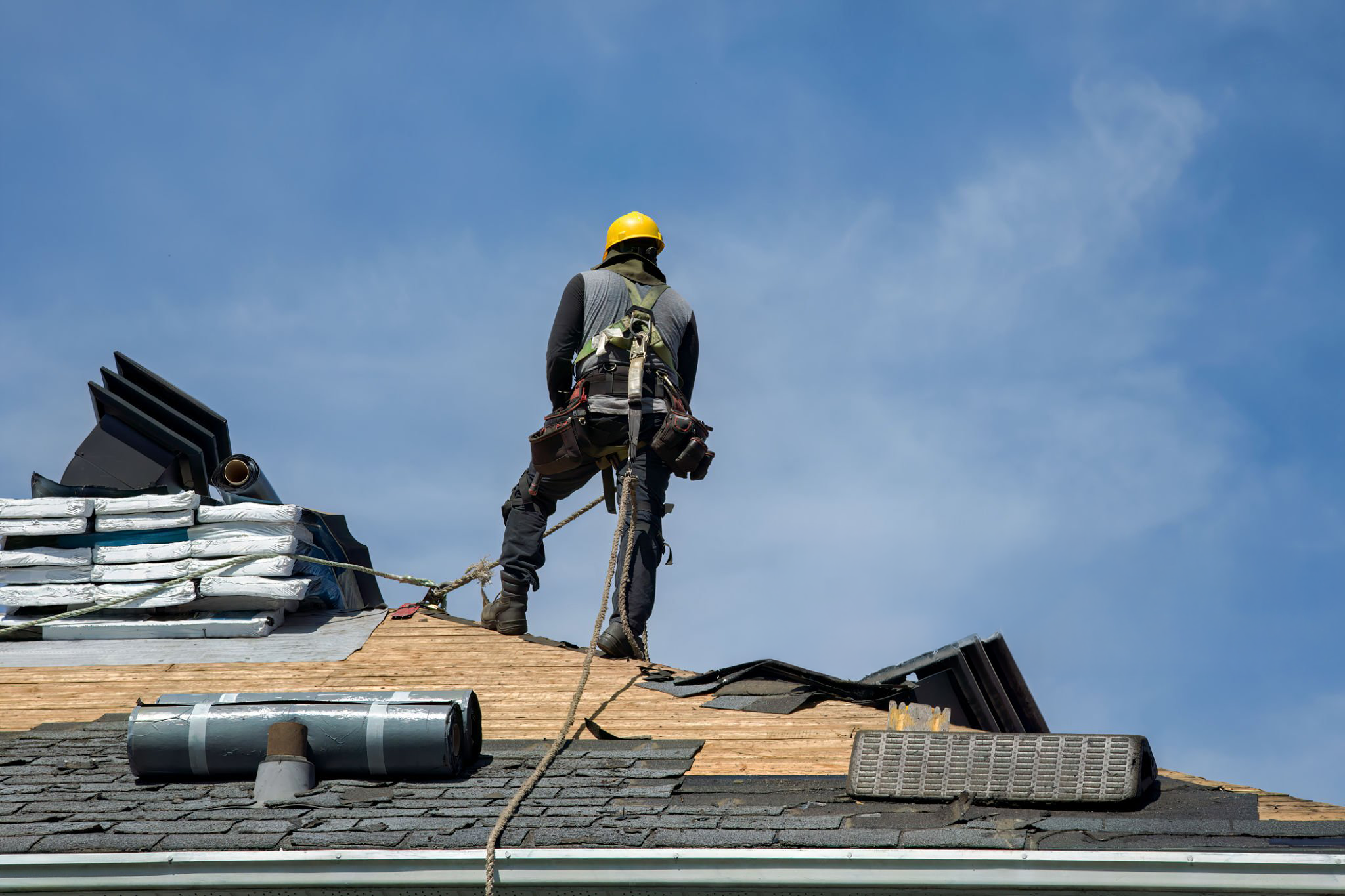 Roofing contractor NJ exterior roofing siding and gutter project